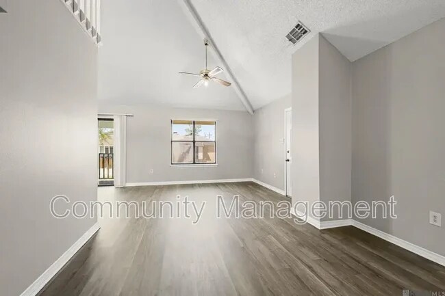 5141 Butter Creek Ln Unit 208
