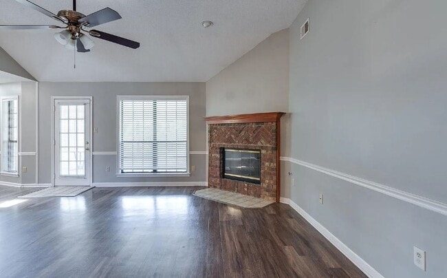 Photo - 3393 Mowrey Cove