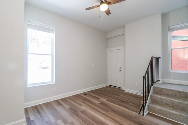 Photo - 2228 Kemper Ln Unidad 4