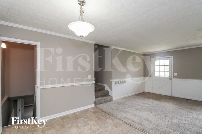 Photo - 3762 Cambridge Dr SW