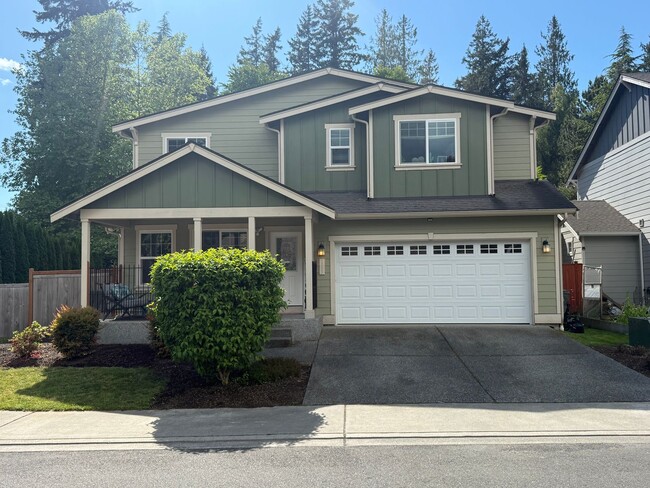 Building Photo - 4  Bedroom House in Burlington
