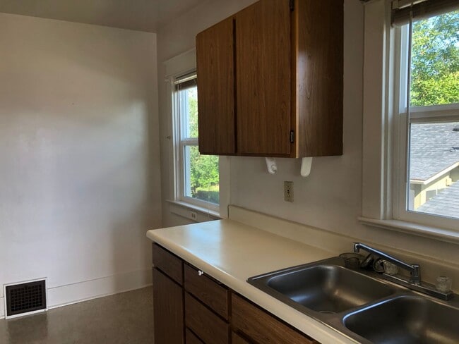 Photo - 2078 Unidad 883