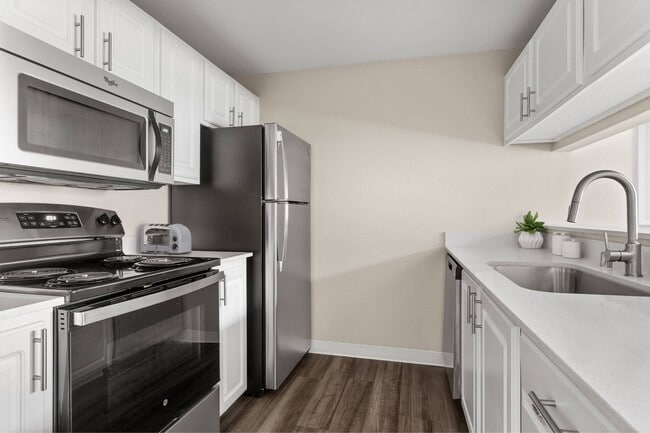 Photo - Stonepointe University Place