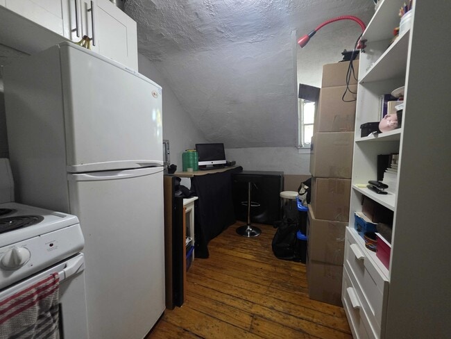 Photo - 134 Earl St Unit 3