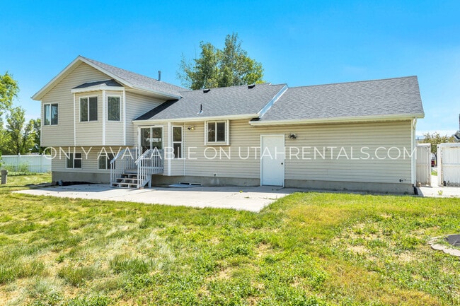 Photo - 1152 N 120 W
