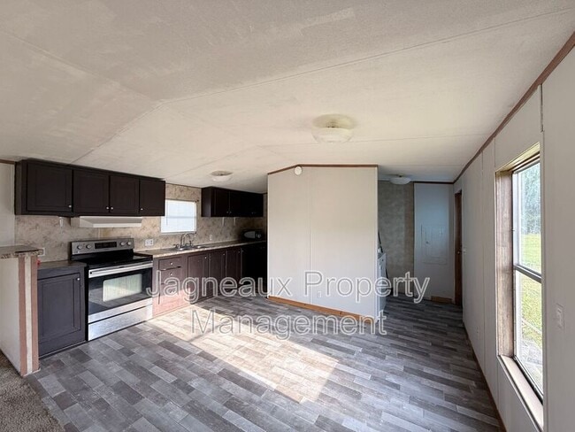 Photo - 1914 Center St