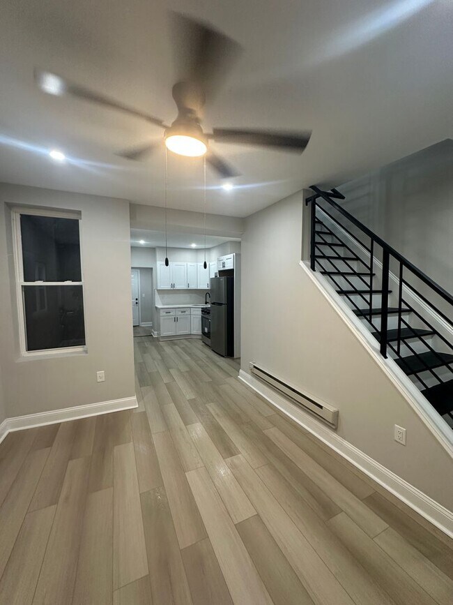 Building Photo - Beautiful Newly Renovated 4 Bedroom Home Now Available in Belmont!!!