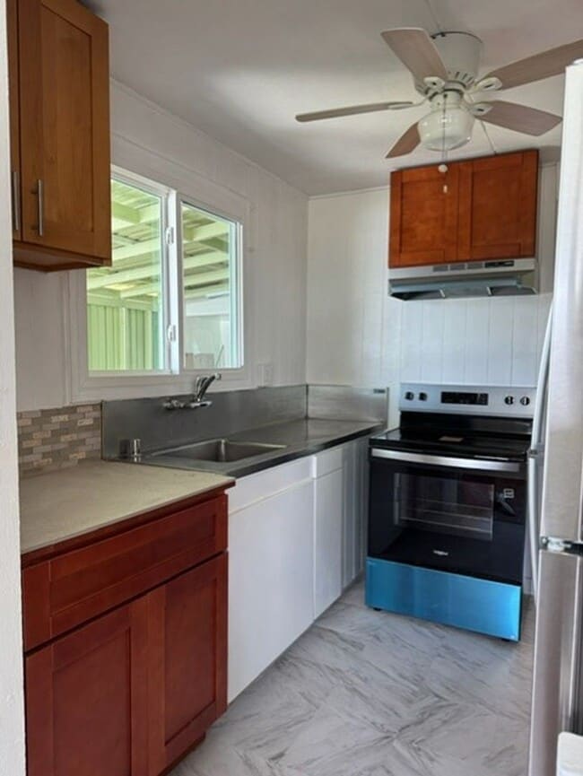 405 Kalama St Unit B