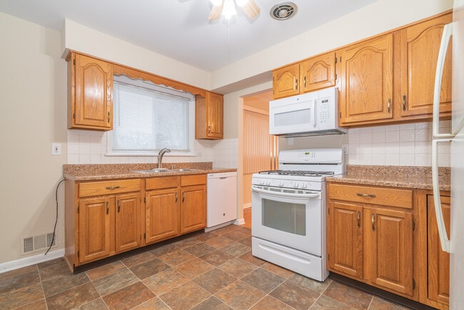 Photo - 1700 Bonita Ave