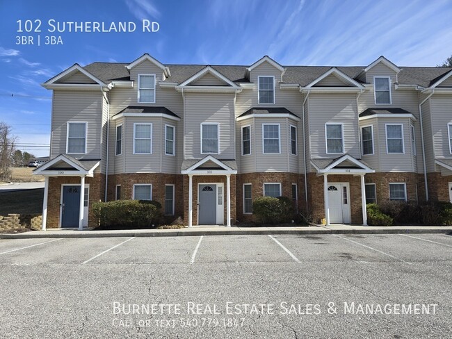 Photo - 102 Sutherland Dr Townhome