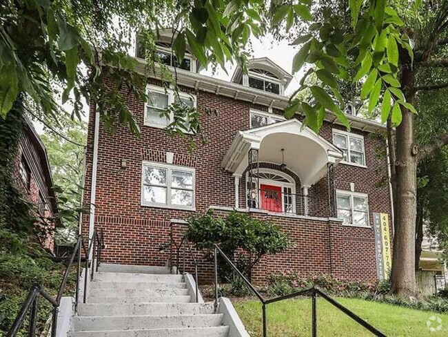 Building Photo - 1294 Piedmont Ave NE Rental