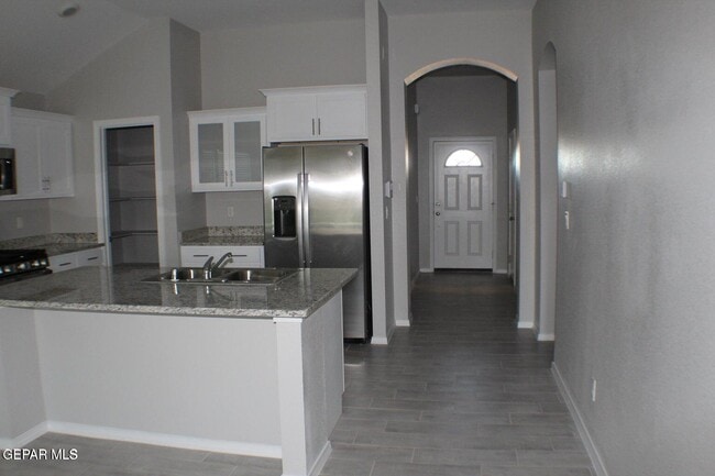 Photo - 1014 Rebeca Wy