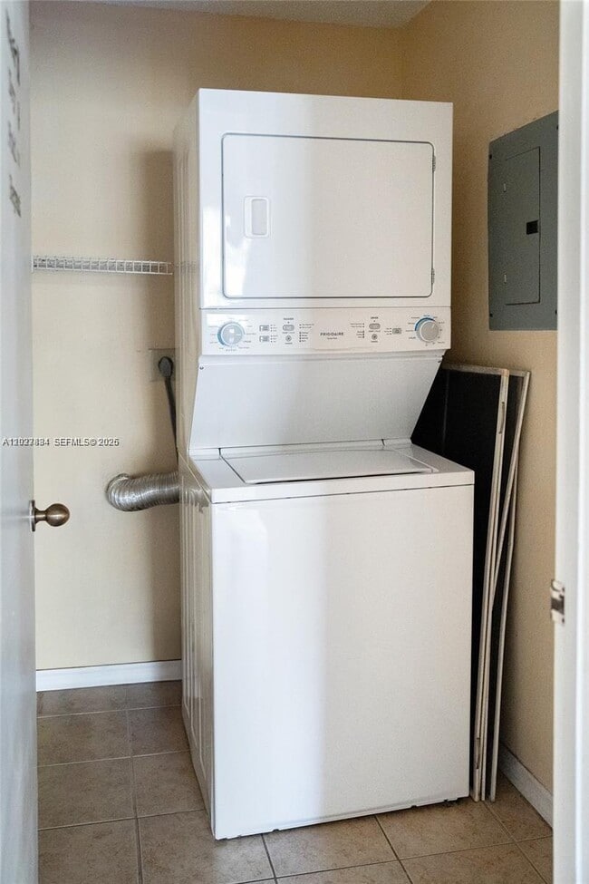 Photo - 4035 W McNab Rd Unidad F311
