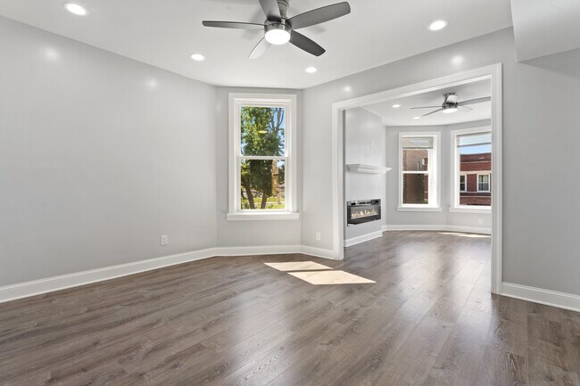 Photo - 6239 S Langley Ave