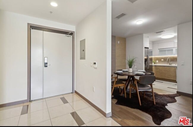 Photo - 903 S New Hampshire Ave Unidad 303