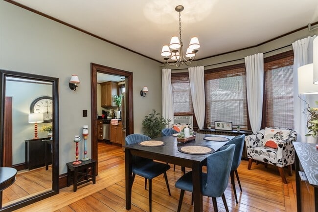 Photo - 256 Maple St Unit 1