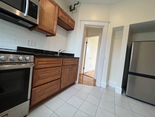 Building Photo - 63 Park Dr Unit 21