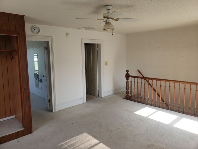 Photo - 9739 Maysville Rd