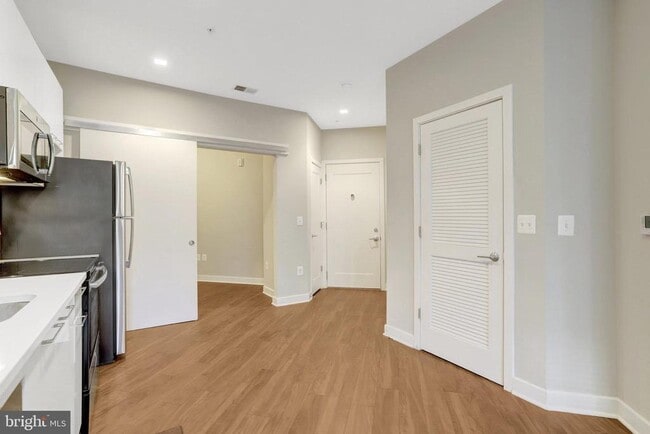 Photo - 989 S Buchanan St Unit 208