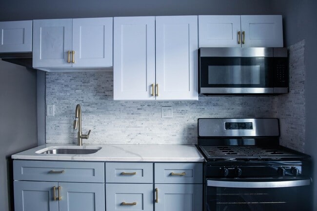 Photo - 105 Scranton St Unit 1L