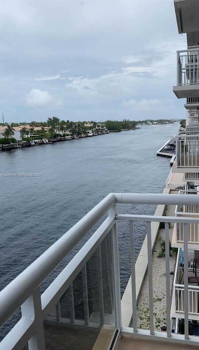 Photo - 1600 S Ocean Dr Unit 5A