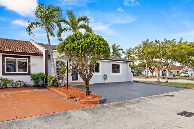 Photo - 7570 NW 173rd Ln