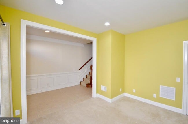 Photo - 3053 Waterloo Ln