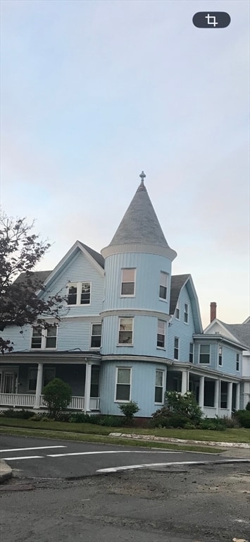 Building Photo - 64 Atlantic St Unit 1