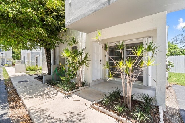 Photo - 3597 SW 17th St