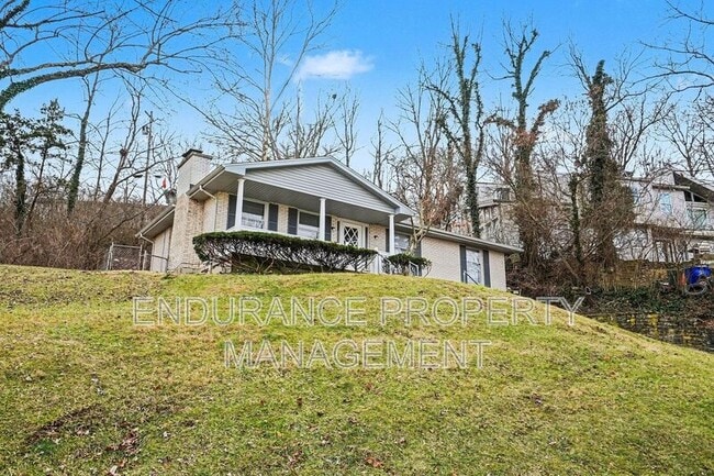 Photo - 334 Hyde Park Dr