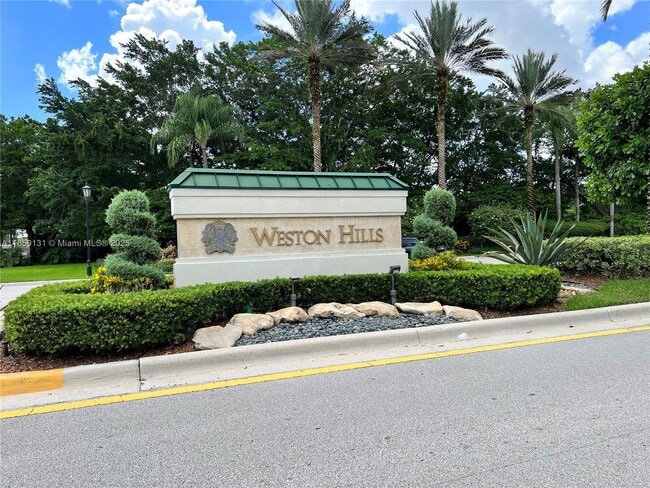 Building Photo - 2791 Oakbrook Manor Rental