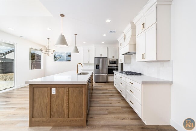 Photo - 1806 S Roy Ct