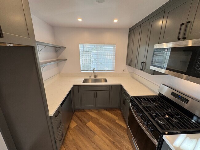 Photo - Harvard Manor Apartments