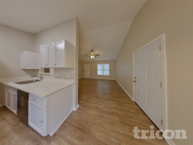 Photo - 4312 Windjammer Ct SW