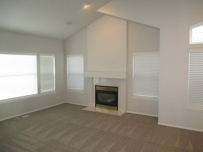 Photo - South Salem Home on Creekside Golf Course