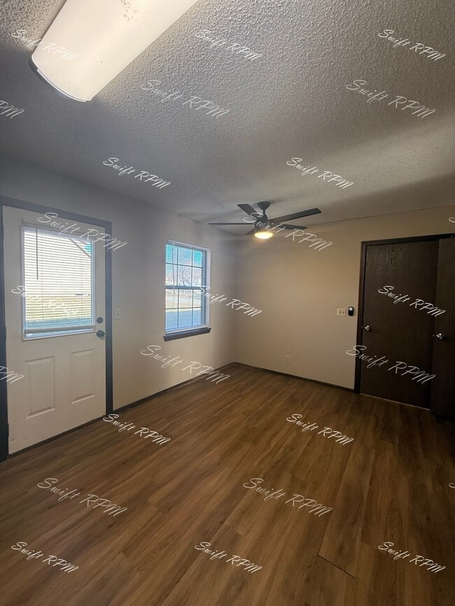 Photo - 6704 W 150th St