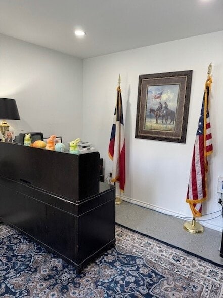 Photo - 18723 Mirror Lake Dr