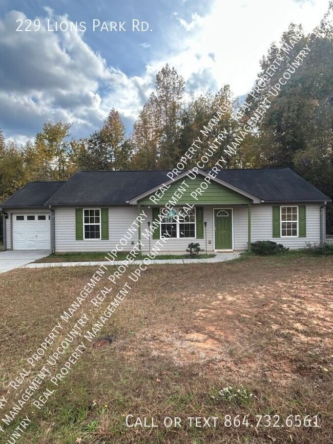 Building Photo - 229 Lions Park Rd