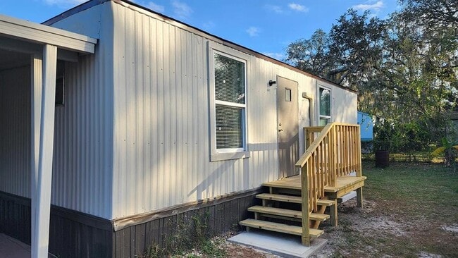 Building Photo - 837 Ethyl St