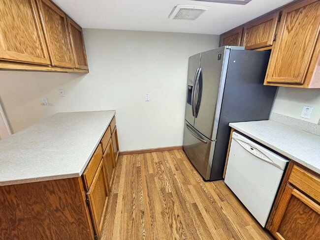 Photo - 821 Janelle Ct