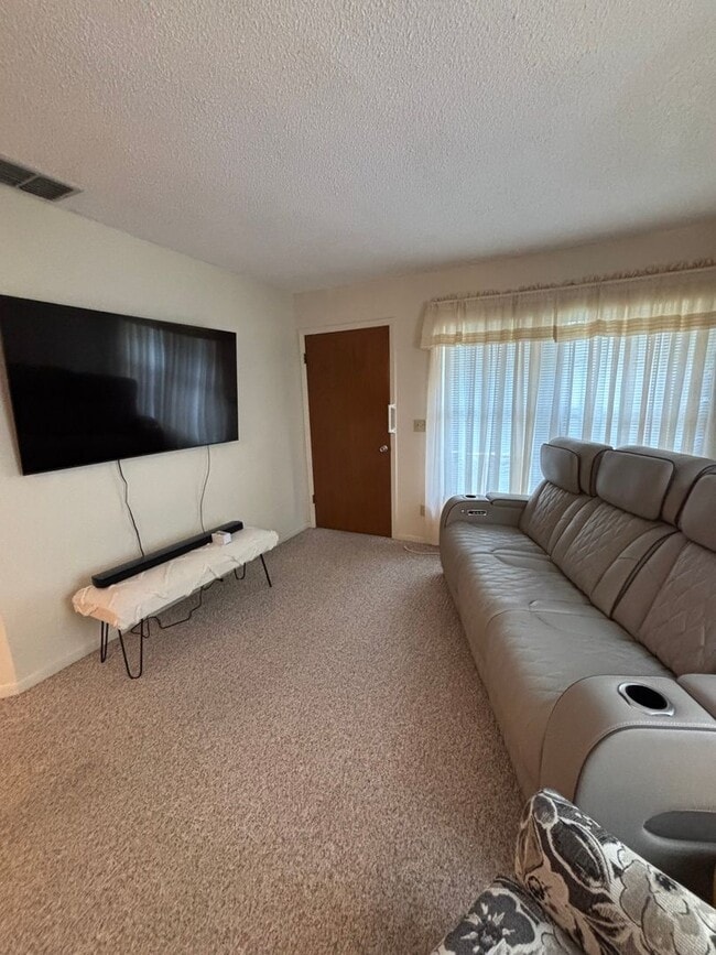 Photo - FURNISHED SUMMER RENTAL Apartment