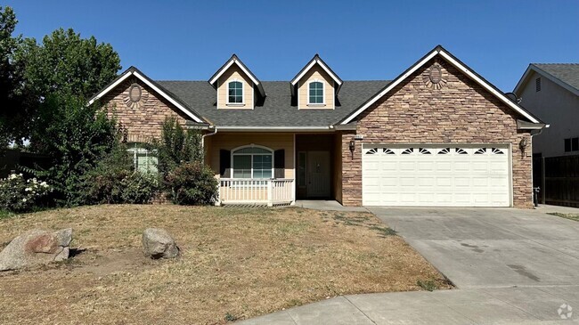 Building Photo - $2,395 Shepherd & Chestnut, 4 Bedroom Home...