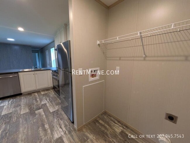 Photo - 438 Finson Rd
