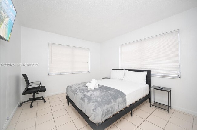 Photo - 500 NE 26th St Unit 2C