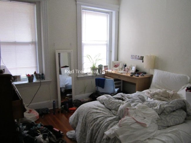 Photo - 10 Strathmore Rd Unit 2