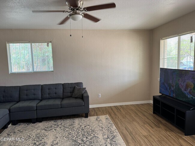 Photo - 10120 Shenandoah St