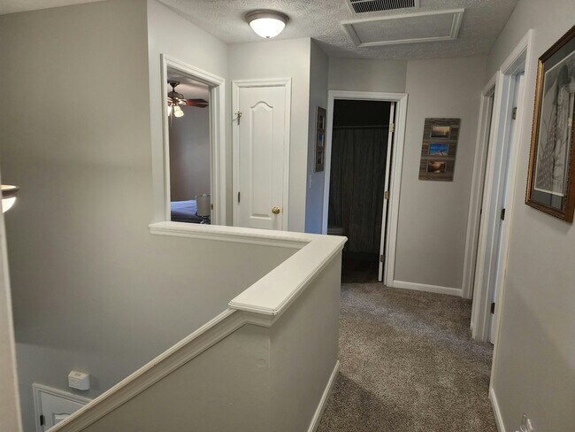 1146 Deercreek Dr