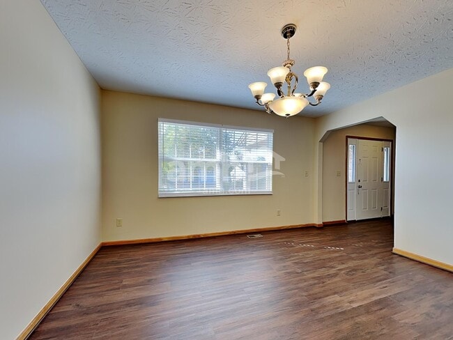 Photo - 942 Legacy Ct