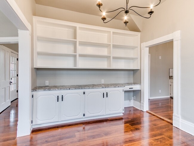 Photo - 9th St House