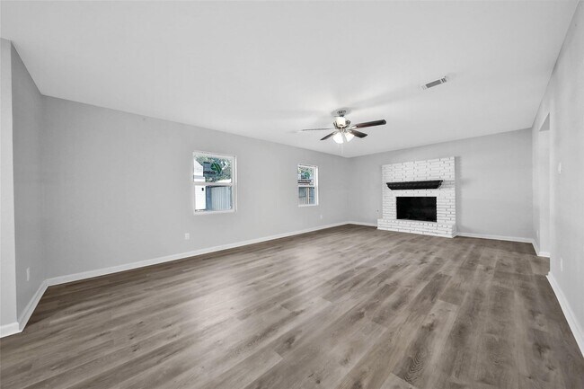 Photo - 13426 Balcrest Dr